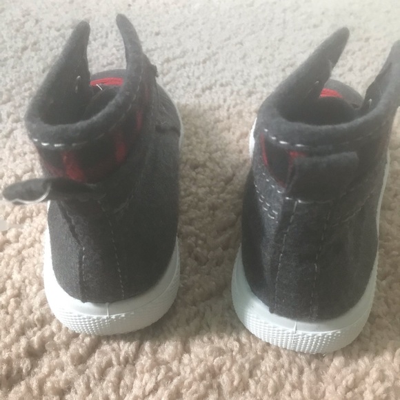 Carters Boys Toddler shoes size 10 - Picture 7 of 8